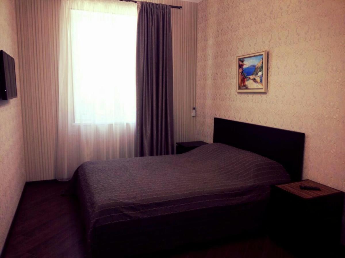 Guest House Belweder Гагра Екстер'єр фото