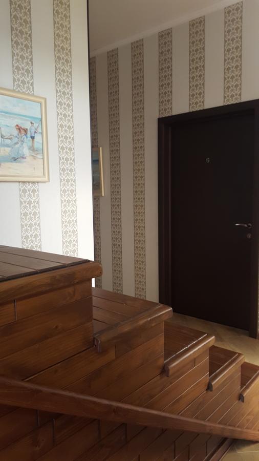 Guest House Belweder Гагра Екстер'єр фото